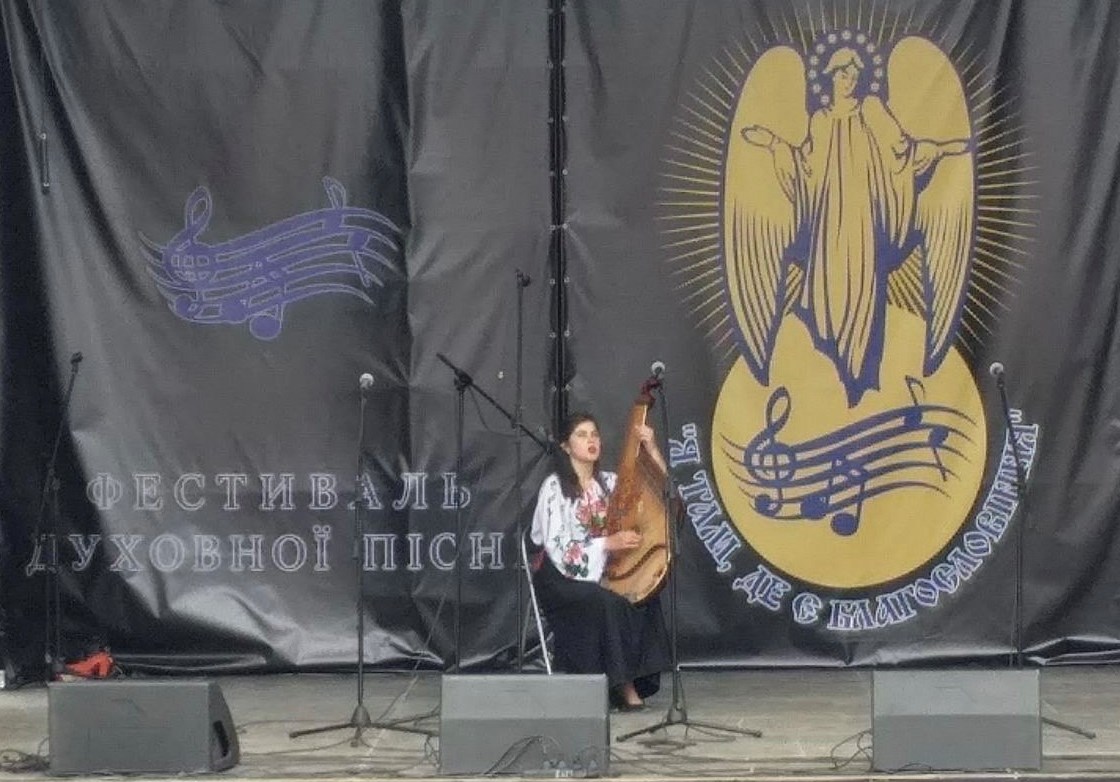 Солістка факультету мистецтв Руда Світлана